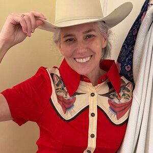 Meet your Posher, Alexandra